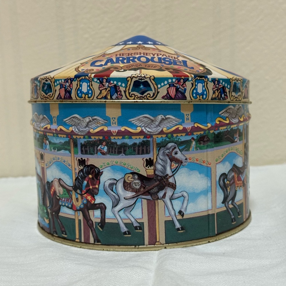 Hersheypark Carousel Decorative Tin — Blue Multi
